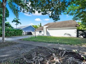 12221 SW 93rd St, Miami FL 33186