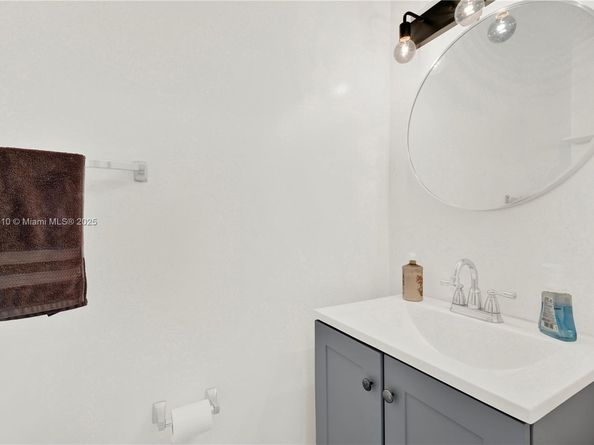 12221 SW 93rd St, Miami FL 33186