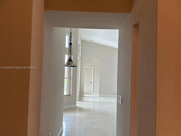 18580 SW 44th St, Miramar FL 33029