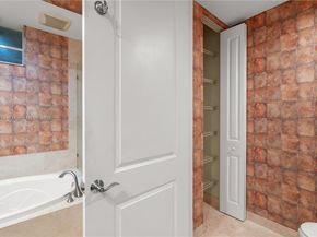 3055 NW 126th Ave 107, Sunrise FL 33323