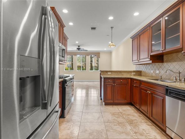 3055 NW 126th Ave 107, Sunrise FL 33323