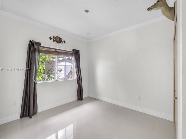 441 SE 31st Ave, Homestead FL 33033