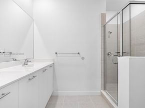 12845 NW 24th Ave, Miami FL 33167