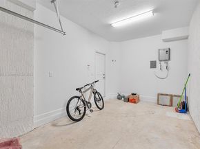 12845 NW 24th Ave, Miami FL 33167