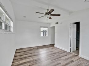 2512 Gulfstream Ln, Fort Lauderdale FL 33312