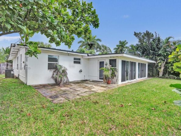 2512 Gulfstream Ln, Fort Lauderdale FL 33312