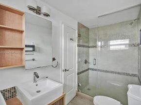 2512 Gulfstream Ln, Fort Lauderdale FL 33312