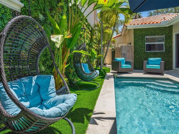1496 Breakwater Terr, Hollywood FL 33019