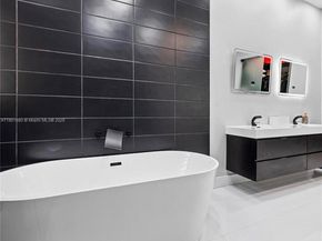 1496 Breakwater Terr, Hollywood FL 33019