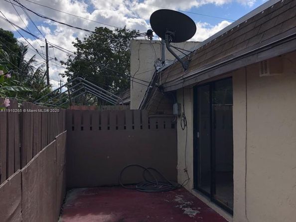 1312 NW 8th Ave, Fort Lauderdale FL 33311