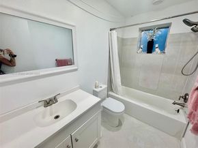 1431 S 14th Ave 118, Hollywood FL 33020