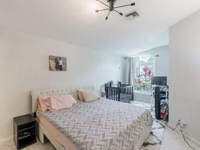 72 Paxford Lane, Boynton Beach FL 33426