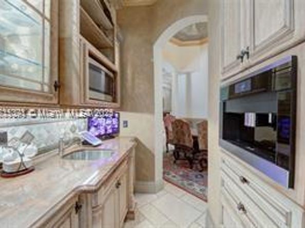 16740 Berkshire Ct, Southwest Ranches FL 33331