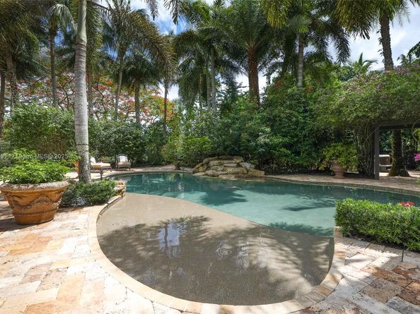 16740 Berkshire Ct, Southwest Ranches FL 33331