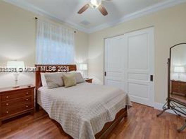 16740 Berkshire Ct, Southwest Ranches FL 33331