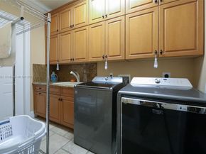 16740 Berkshire Ct, Southwest Ranches FL 33331