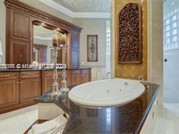 16740 Berkshire Ct, Southwest Ranches FL 33331