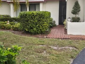 10301 Greenbriar Ct, Boca Raton FL 33498