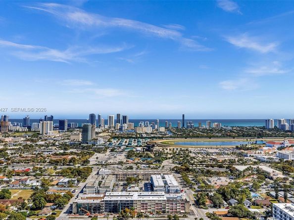 329 SE 3rd St 403T, Hallandale Beach FL 33009