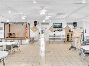 329 SE 3rd St 403T, Hallandale Beach FL 33009