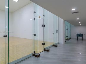 20281 E Country Club Dr 2403, Aventura FL 33180