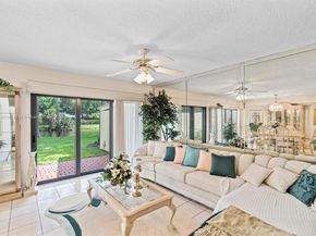 9530 Alcazar Ln, Davie FL 33324