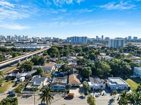 1236 NW 27th St, Miami FL 33142