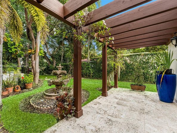 1250 Messina Ave, Coral Gables FL 33134