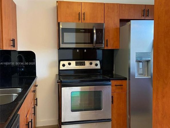 8740 N Sherman Cir 305, Miramar FL 33025