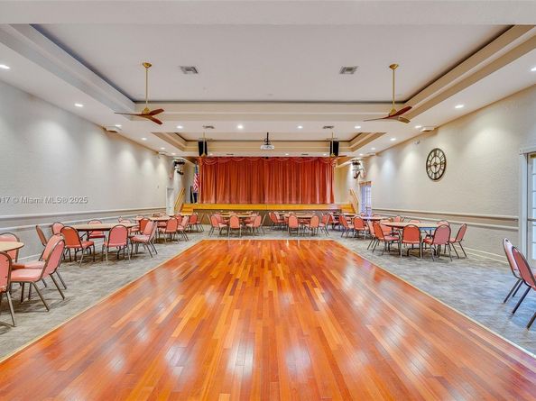 2274 SE 27 Dr 205F, Homestead FL 33035