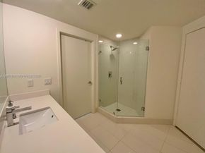 1100 S Miami Ave 2811, Miami FL 33130