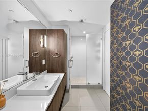 455 NE 39th St 113, Miami FL 33137
