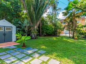 2510 Thomas St, Hollywood FL 33020