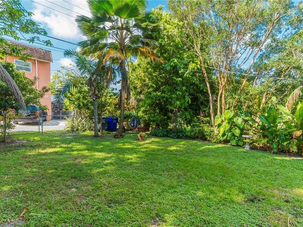 2510 Thomas St, Hollywood FL 33020