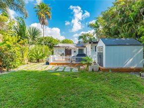 2510 Thomas St, Hollywood FL 33020
