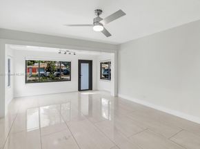 2510 Thomas St, Hollywood FL 33020