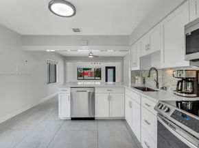 2510 Thomas St, Hollywood FL 33020