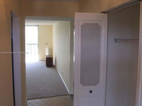 7320 Lake Cir Dr 404, Margate FL 33063