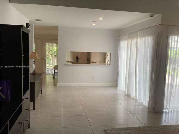 13585 SW 116th Ter, Miami FL 33186