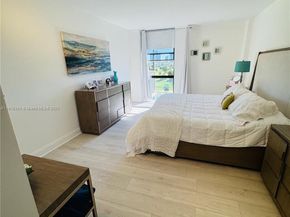 20335 W Country Club Dr 608, Aventura FL 33180