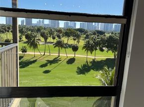 20335 W Country Club Dr 608, Aventura FL 33180