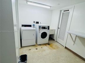 20335 W Country Club Dr 608, Aventura FL 33180