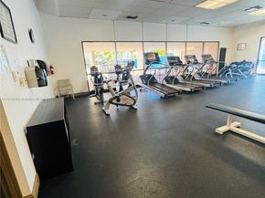 20335 W Country Club Dr 608, Aventura FL 33180