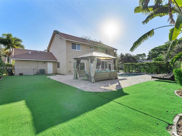 3933 NW 55th St, Coconut Creek FL 33073