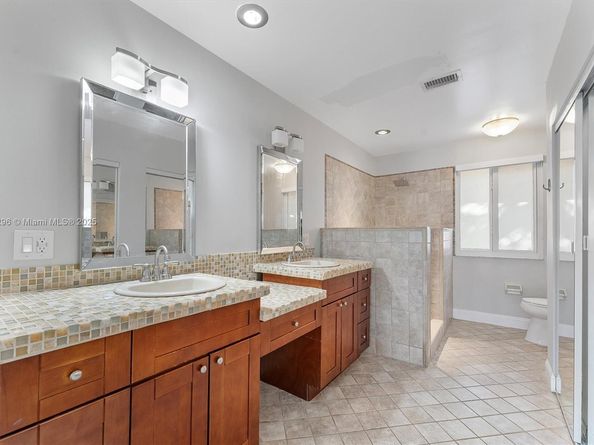 3933 NW 55th St, Coconut Creek FL 33073