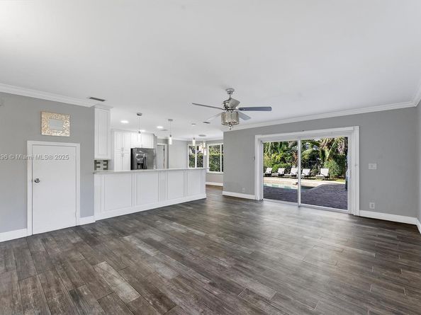 3933 NW 55th St, Coconut Creek FL 33073