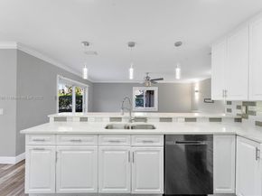 3933 NW 55th St, Coconut Creek FL 33073