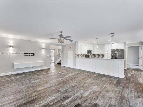 3933 NW 55th St, Coconut Creek FL 33073