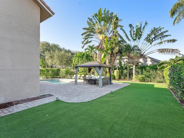 3933 NW 55th St, Coconut Creek FL 33073