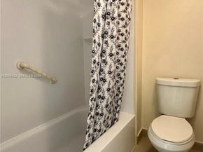 16210 Laurel Dr 203, Weston FL 33326